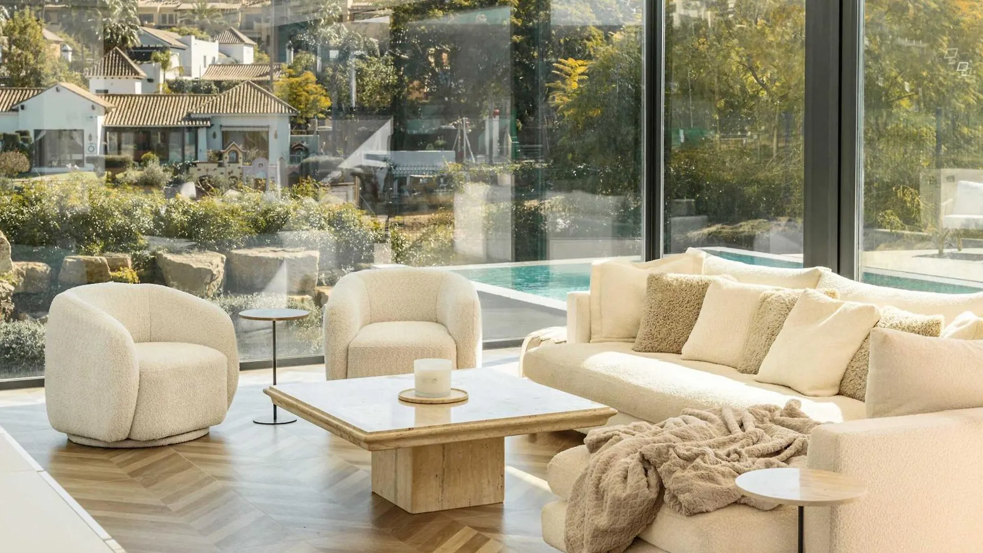 Villa Francesca Front Golf Pool Jacuzzi 埃斯特波纳 西班牙